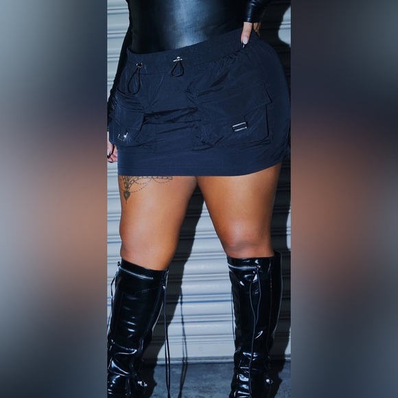 Fashion Nova Sleek Black Mini Skirt - Picture 2 of 10